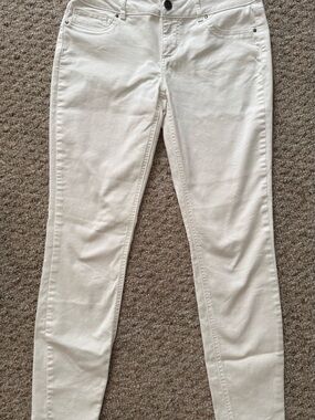 Maurices Women’s Skinny White Jeans